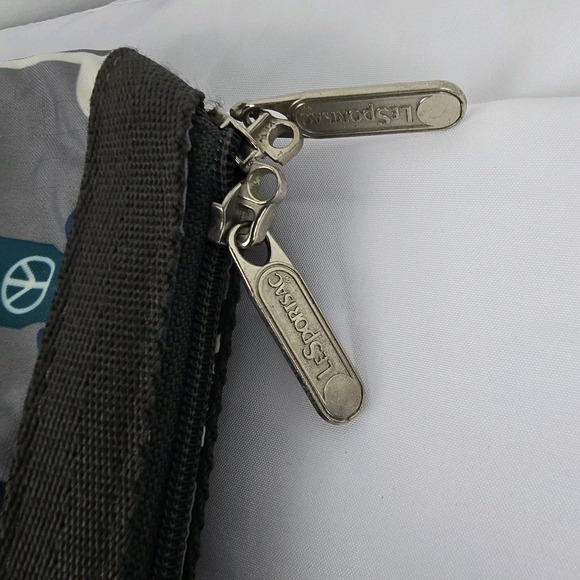 LeSportsac Gray Tote Bag Large Capacity Durable Canvas Robot Print - Picture 4 of 10